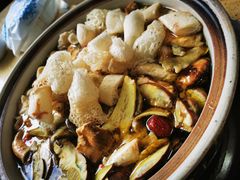 -东巴谷野生菌火锅餐厅