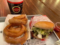 -FATBURGER 特富客汉堡(外交公寓店)
