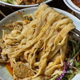 就离谱！！大冷天的门口排队2小时了…