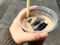 -八婆婆烧仙草(中山路店)