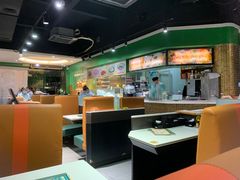 大堂-锦园春香港茶餐厅(西海湾旗舰店)