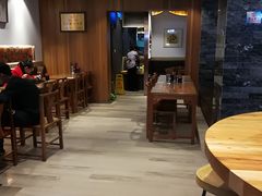 大堂-亮亮面馆(经六路店)