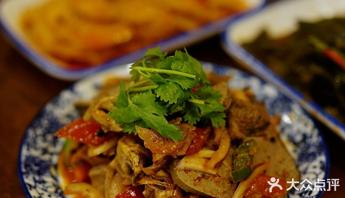 羊肉肥瘦相间，美味无穷，一点儿羊膻味都没有