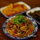 羊肉肥瘦相间，美味无穷，一点儿羊膻味都没有