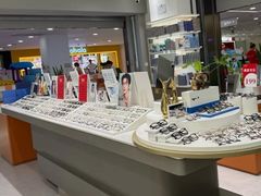 -镜客眼镜(浦江欢乐颂店)