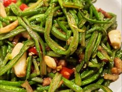 -苹果树下艺术餐厅(宋庄店)