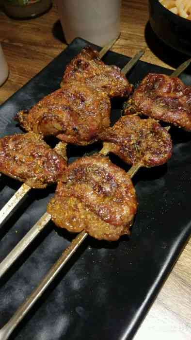 好吃.真心不错. 多了一项吃烧烤免费洗摩托车.车友们有福利了!