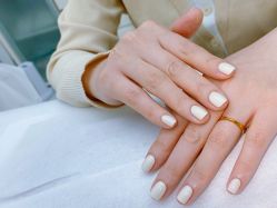 -赢韵美甲美睫瑞士净斑中心