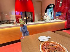 -城市大道红炉披萨烘焙坊