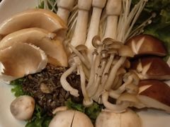 -辉哥火锅(虹桥路店)