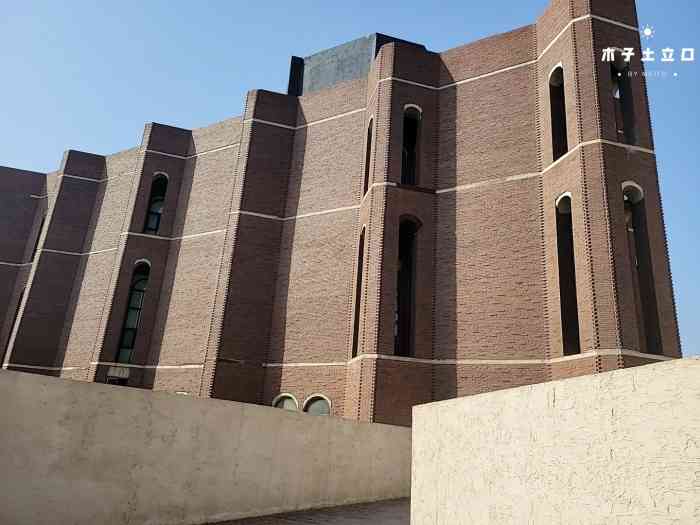 中国艺术研究院中国油画院-"交通及位置:周围有多处停车场9315,公