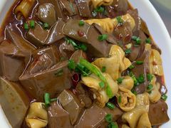 -胡子饮食店