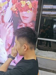 -藤野造型烫发染发