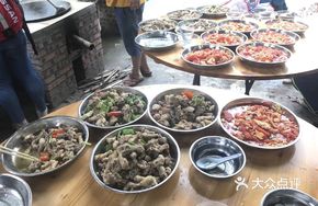 Stone Snail Stewed Chicken