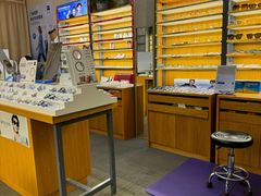 -优医视平价眼镜蔡司依视路折扣工厂店(十里堡店)
