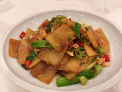-鑫巴蜀小镇 · 水煮鱼专研店(玉桥店)