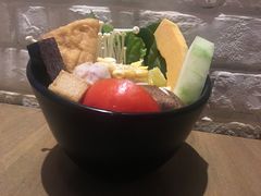 蔬菜拼盘-伊人锅·魔石泡泡鱼