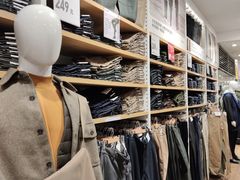 -优衣库(上海虹口龙之梦店)