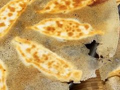 -阿洪锅贴王(小吃城店)