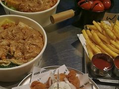 -W COLLECTIVE  DESSERT SHOP