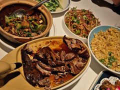 -八府香鸭·啫啫煲(华山路店)