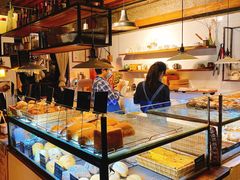 面包甜点陈列柜-仙峰天然面包(迎宾路店)