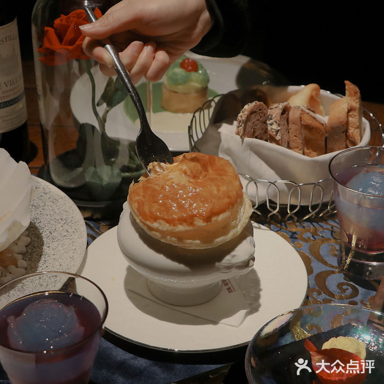 南京| 首家童话主题西餐🍽公主们快回家📣