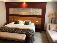 -春兰国宾馆(凤城河风景区老街店)