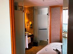 -三亚湾海居铂尔曼度假酒店