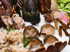 -红鼎豆捞·非遗鲍皇汤火锅(宝丰路店)