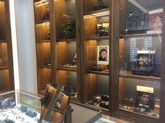 -回瑞眼镜·蔡司·依视路官方授权店(广益路万达店)