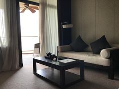 -深圳隐秀山居酒店