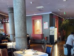 -八府香鸭·啫啫煲(华山路店)