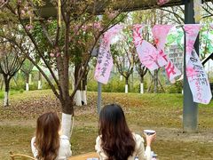 -茅草房·河畔园林火锅