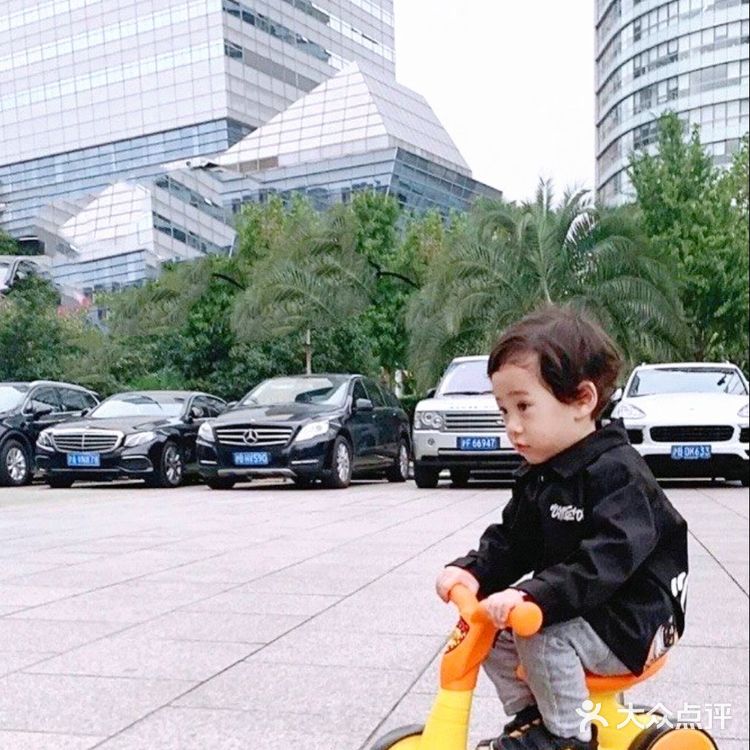 小宝贝学习起来的真的是超级欢乐☁️