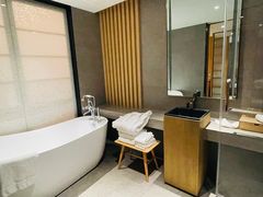 -长沙国金中心异国印象酒店