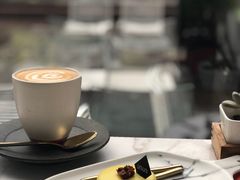 -UNI UNI(环亚凯瑟琳店)