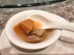 -莲餐厅·湖北菜·潜江小龙虾店(愚园路店)