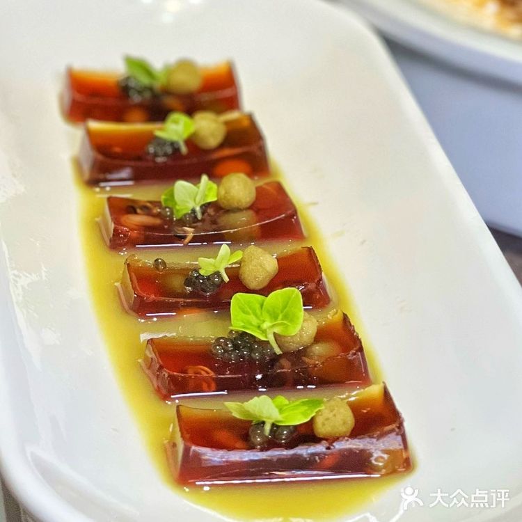 帝都人气榜单必须有肆月河豚的一席之位