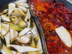 -鸿姐老火锅(疁城新天地店)
