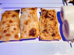 蒙古传统现烤包子-三个蒙古大叔羊肉串(大宁店)