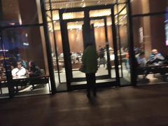 -星巴克(西安曲江银泰店)