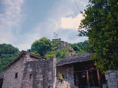 -高荡千年布依古寨旅游景区