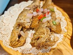 香煎小黄鱼-聚汇三少·龙虾·中餐厅(莫邪路新天地店)