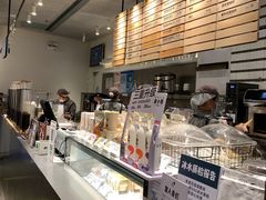 -喜茶(上海打浦桥日月光gelato lab+店)