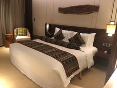 -西双版纳融创皇冠假日度假酒店