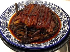 -巢香扣肉馆