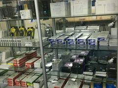 -Apple Store苹果手机电脑售后维修中心(浦东店)