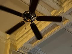 -LONG BAR 廊吧(外滩华尔道夫酒店)