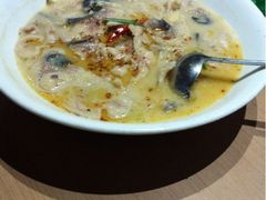 浓汤酸菜鲶鱼-川流不息(北蔡休闲广场店)